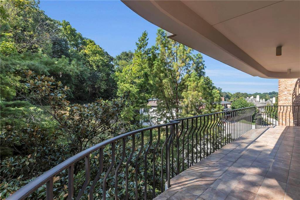 433 WARD Pkwy #3S, Kansas City, MO 64112