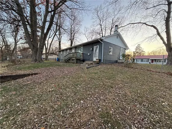 Excelsior Springs, MO 64024,110 O E AVE