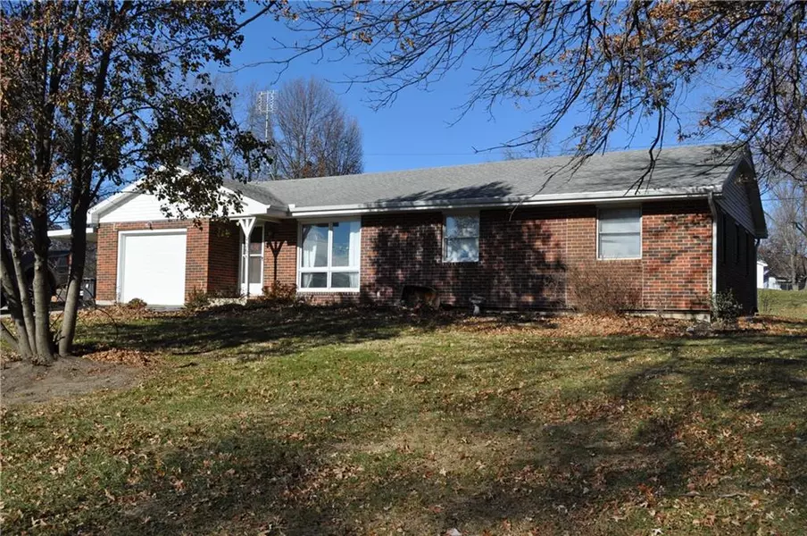 905 Sycamore DR, Maysville, MO 64469