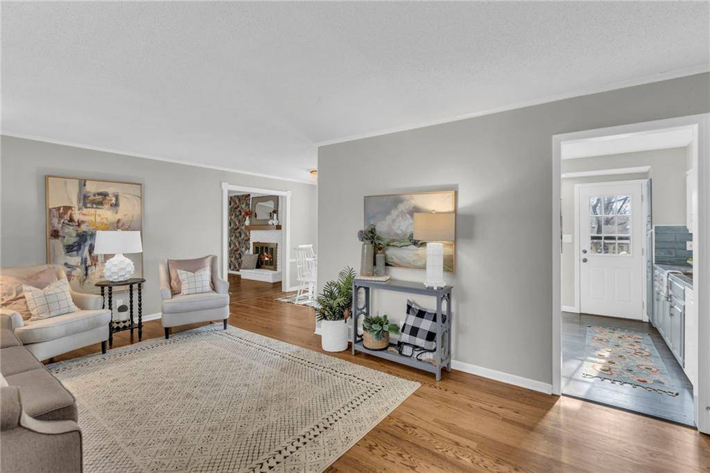 Overland Park, KS 66204,8811 W 71st TER