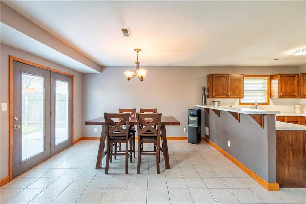 Lawrence, KS 66049,3004 Winston DR