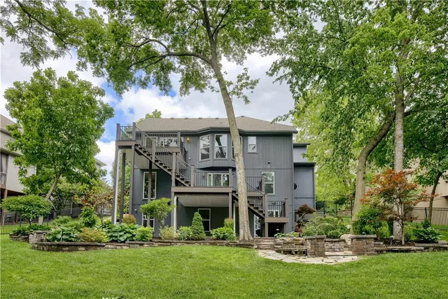 6764 Longview RD, Shawnee, KS 66218