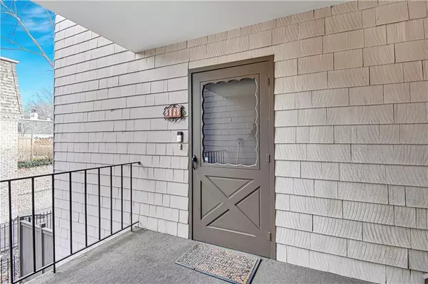 Prairie Village, KS 66208,5129 W 75TH ST