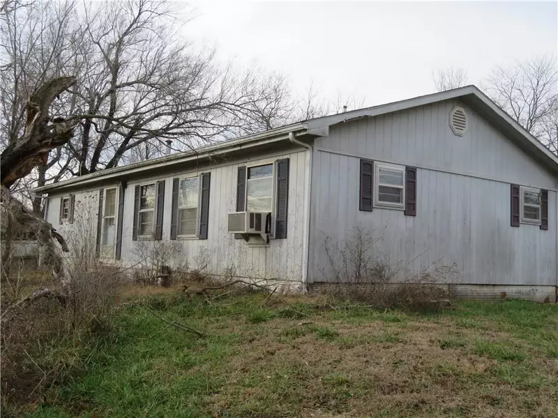 27034 W 303rd ST, Paola, KS 66071