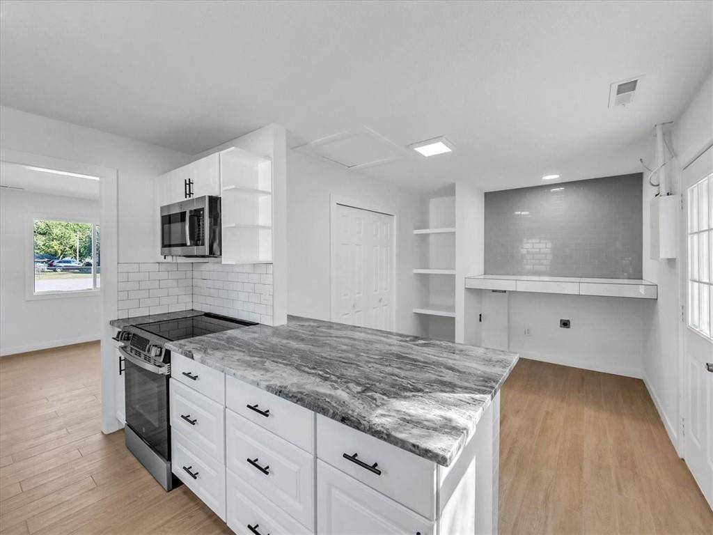 Kansas City, KS 66106,3621 Victoria DR