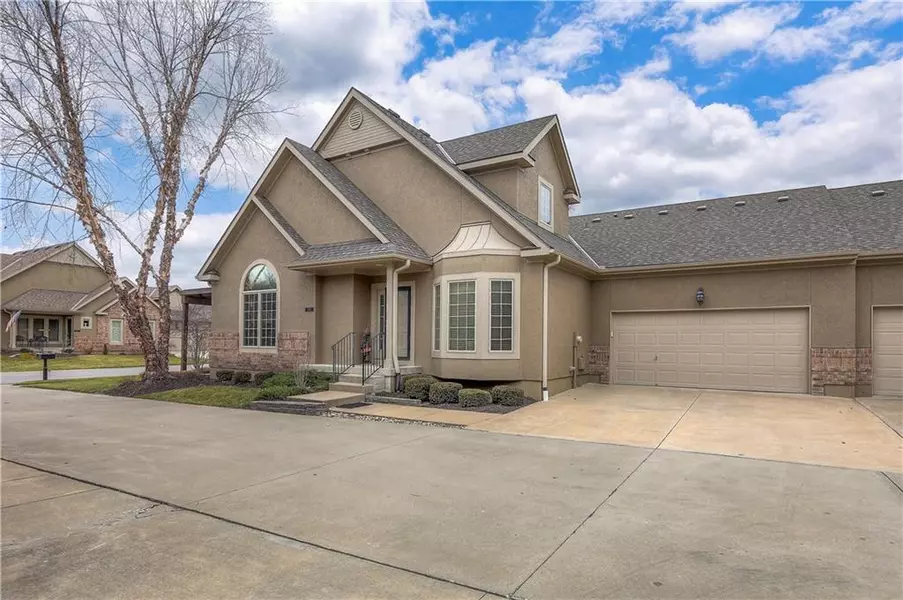 7319 Legler ST, Shawnee, KS 66217