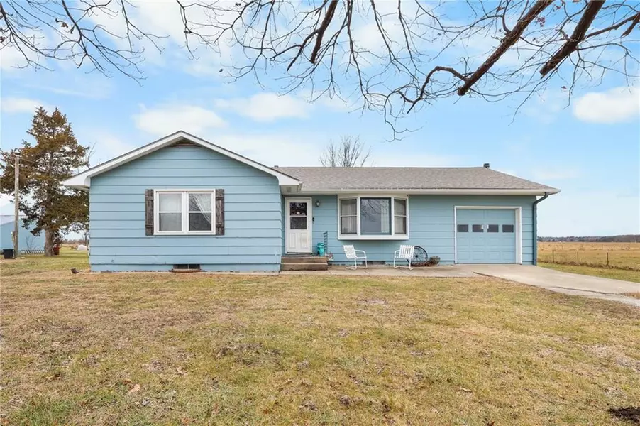 36080 Pleasant Valley RD, Osawatomie, KS 66064