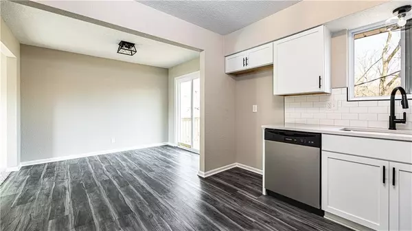 Raytown, MO 64138,9416 E 82nd ST