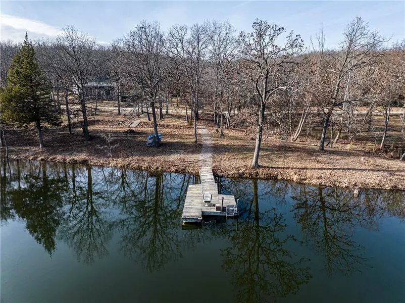 18469 Ronald RD, Warsaw, MO 65355