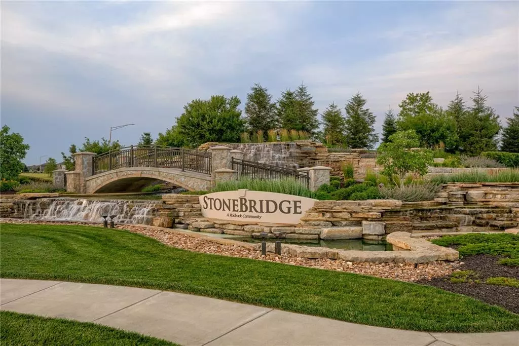 Olathe, KS 66062,16581 W 166th CT