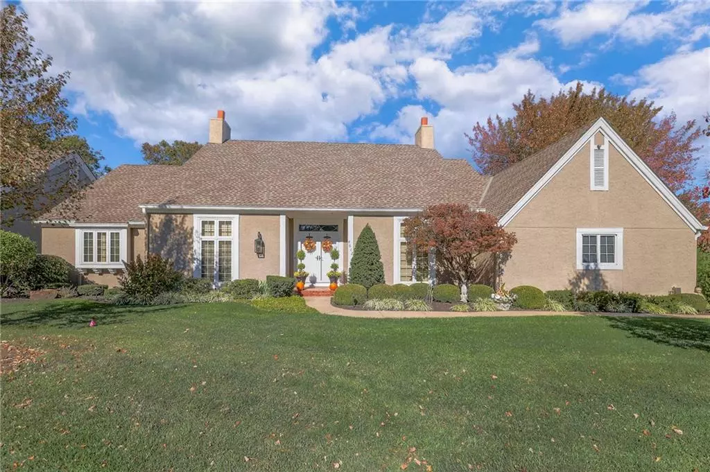 Leawood, KS 66211,4612 W 113 TER