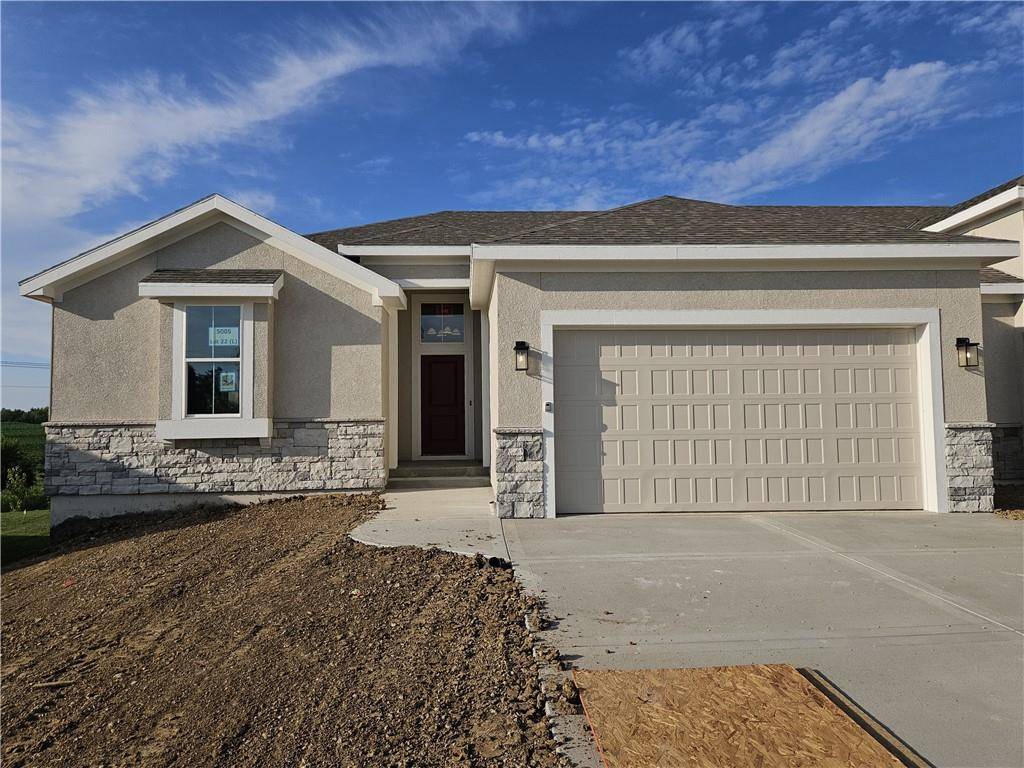 5005 146th ST, Basehor, KS 66007