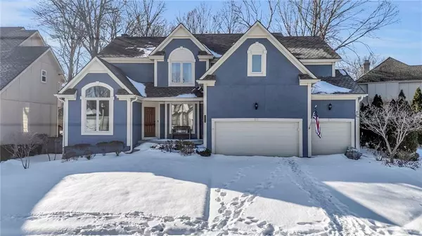 9611 W 128th TER, Overland Park, KS 66213