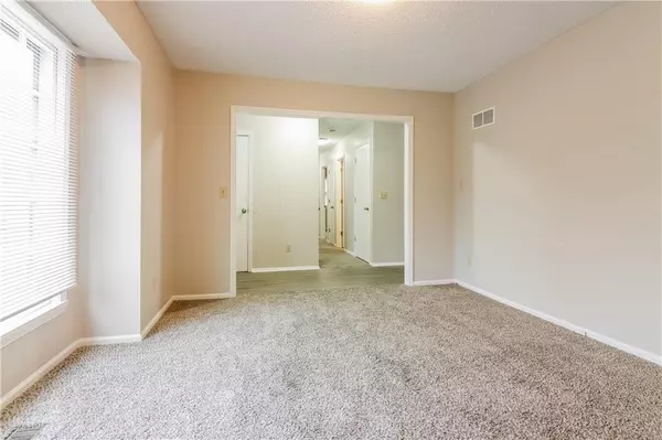 Olathe, KS 66062,14609 S Locust ST