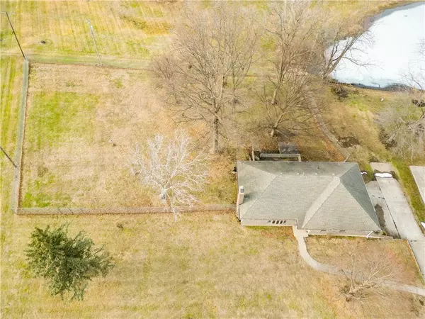 Gower, MO 64454,402 Frederick DR