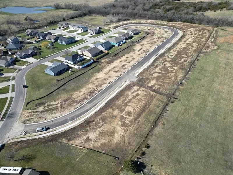 Lot 7 Block 3 Bluestem CIR, Baldwin City, KS 66006