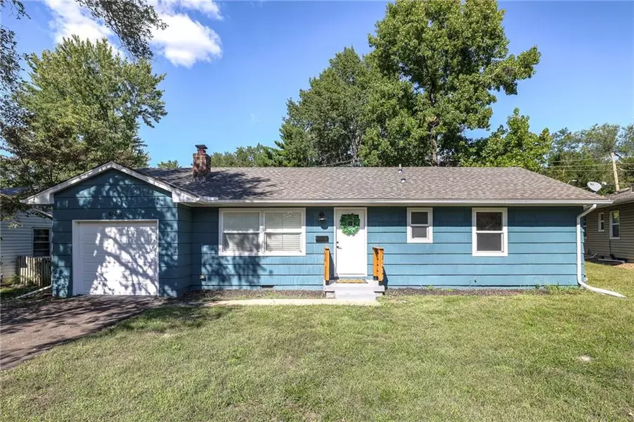 4608 E 114th TER, Kansas City, MO 64137