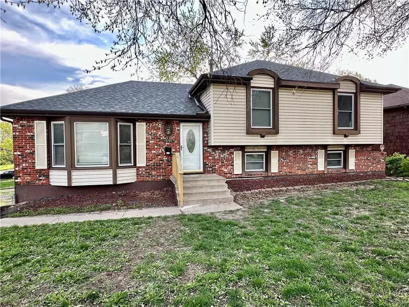 10705 Beacon AVE, Kansas City, MO 64134