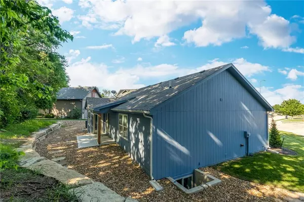 Spring Hill, KS 66083,21045 W 225th TER