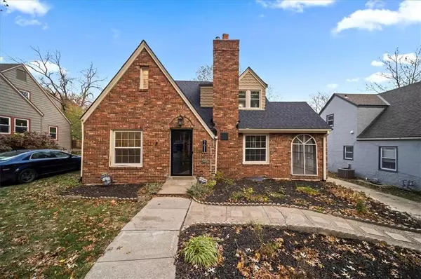 Kansas City, MO 64114,7611 OAK ST