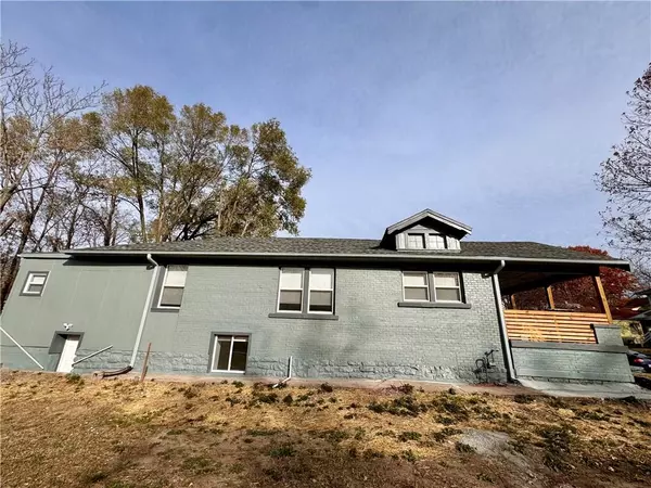 Kansas City, MO 64109,2740 Park AVE