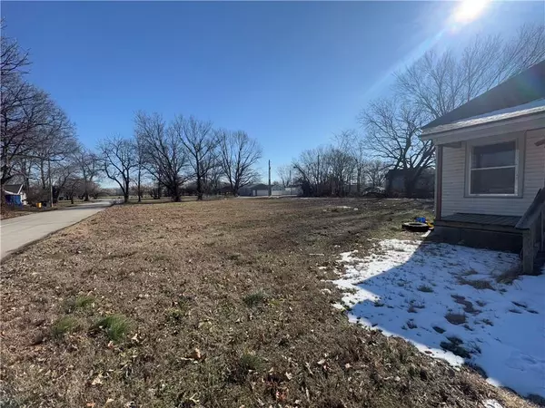 Independence, KS 67301,1013 E Poplar ST