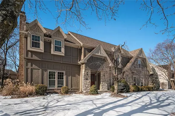 Parkville, MO 64152,5514 NW Woodhaven LN