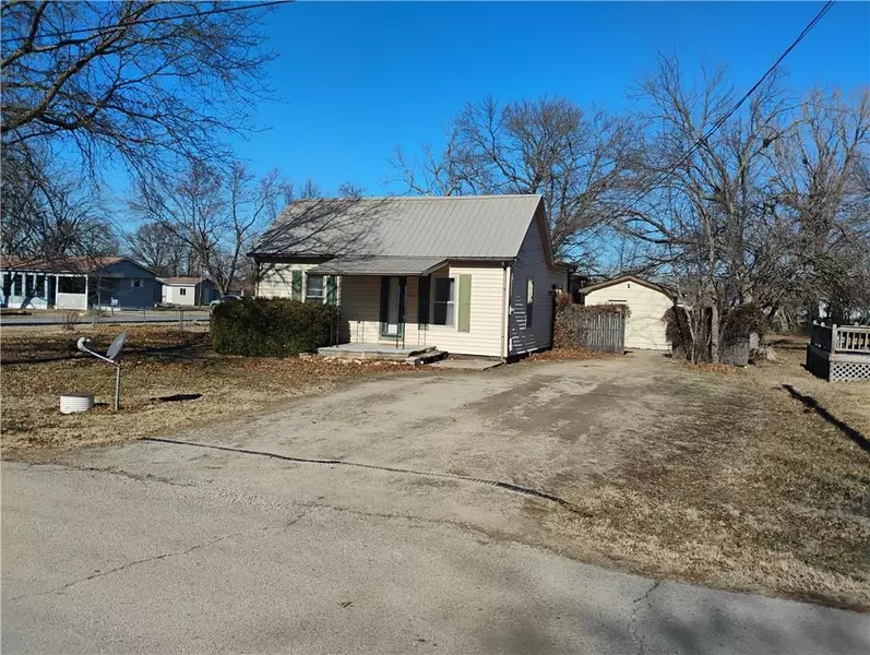 122 W Perry ST, Arma, KS 66721