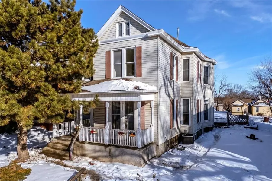 509 S 15th ST, St Joseph, MO 64501