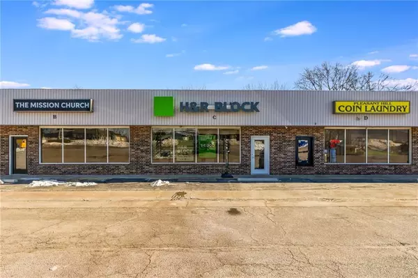 Pleasant Hill, MO 64080,1204/1208 N 7 HWY