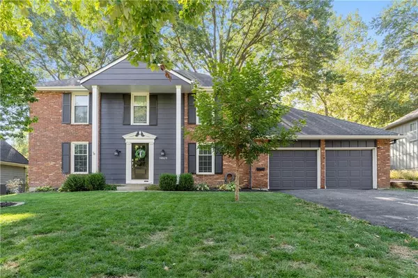 10825 W 101st ST, Overland Park, KS 66214