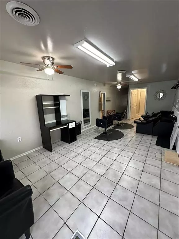 Lawson, MO 64062,404 N Pennsylvania AVE