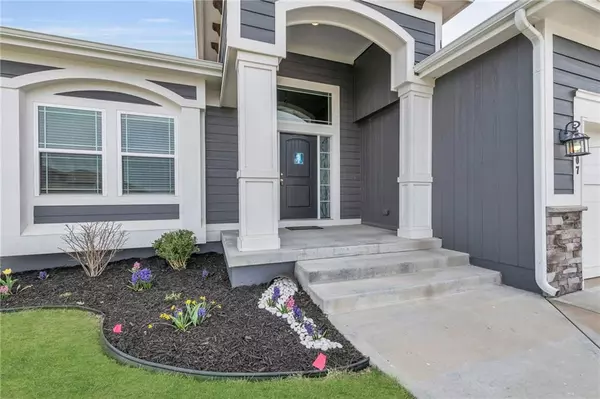 Kansas City, MO 64156,4807 NE 104th ST