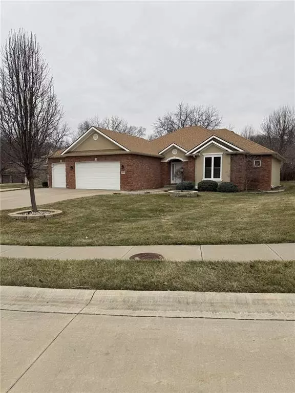 St Joseph, MO 64506,4101 Hidden Valley DR