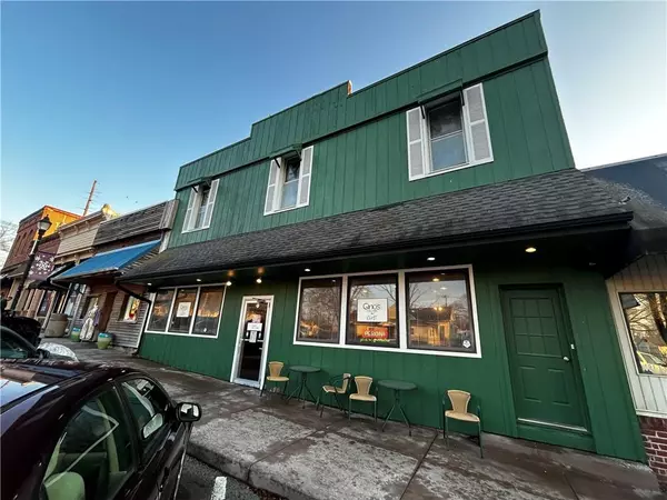 123 E Washington ST, Kearney, MO 64060