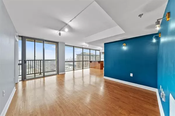 Kansas City, MO 64106,600 E Admiral BLVD #1604