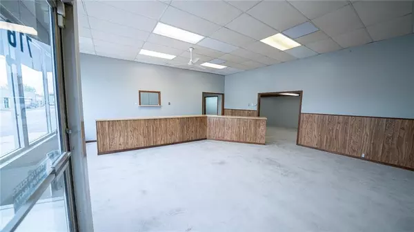 St Joseph, MO 64501,716 S 8th ST