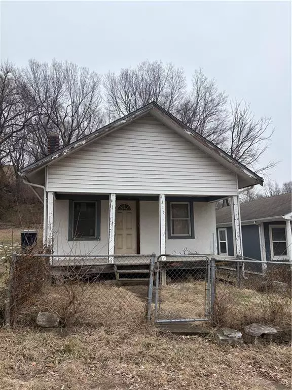 2319 Michigan AVE, Kansas City, MO 64127