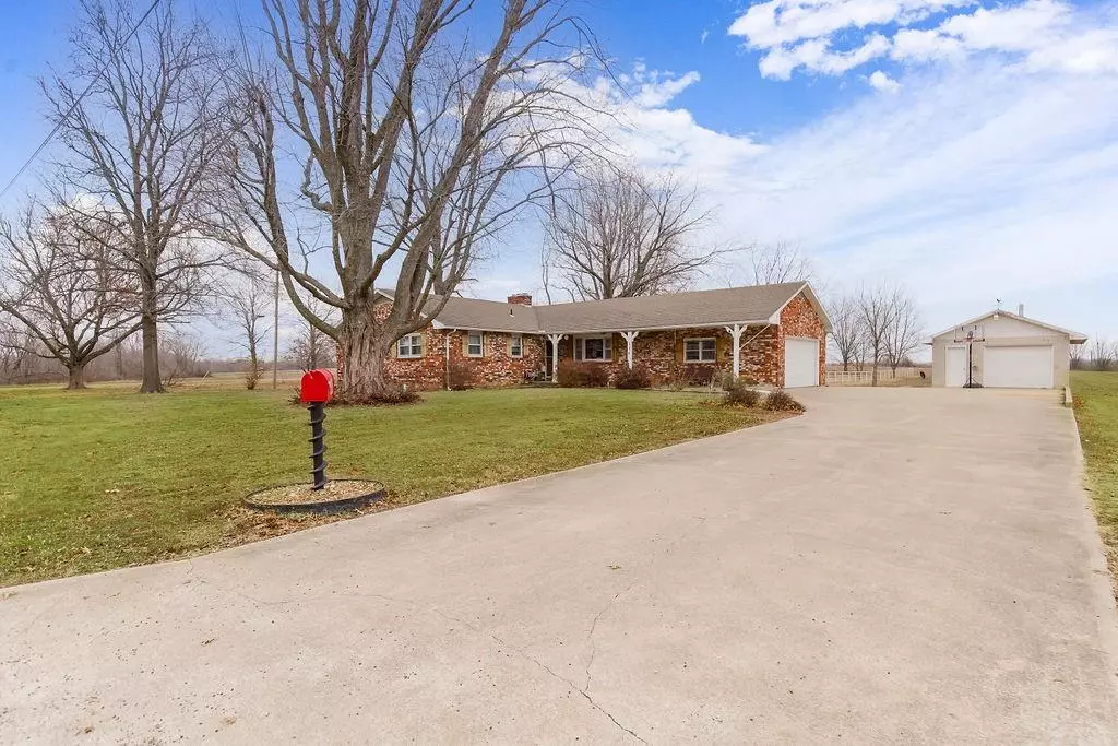 Appleton City, MO 64724,116 N Ohio ST