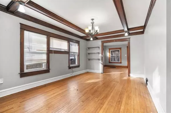 Kansas City, MO 64112,4605 STATE LINE RD