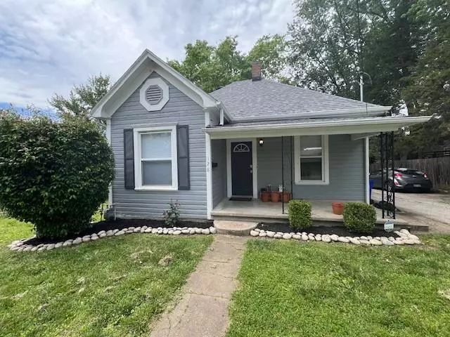 128 Clark AVE, Bonner Springs, KS 66012