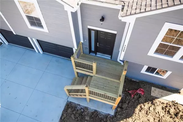 Oak Grove, MO 64075,1307 NE Sequoia CT