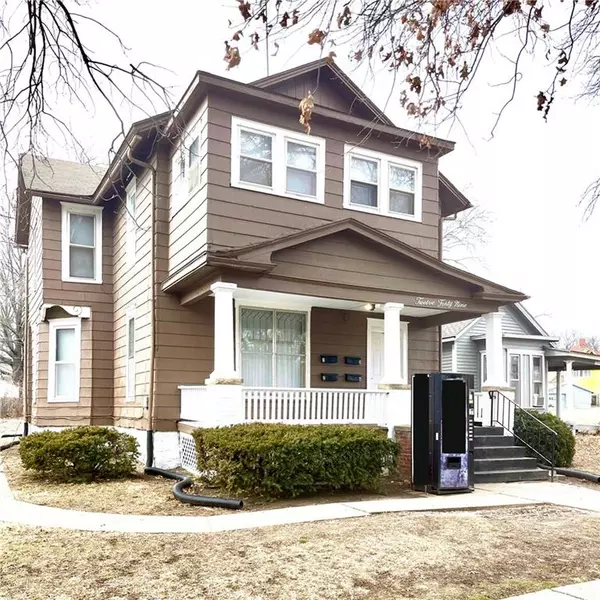 1249 SW Polk ST, Topeka, KS 66612