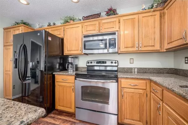 Leavenworth, KS 66048,909 Village ST