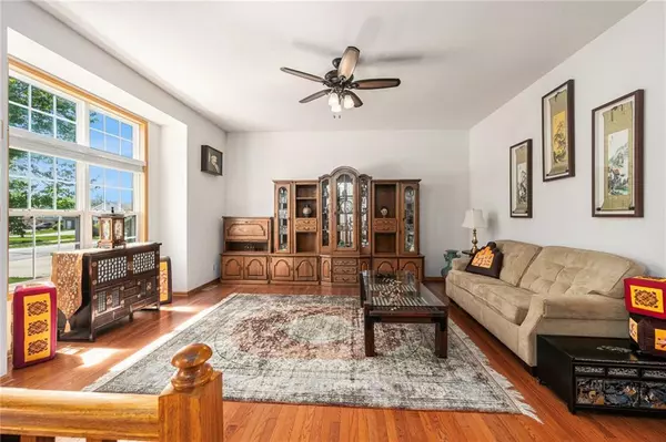 Lansing, KS 66043,805 Hithergreen CT