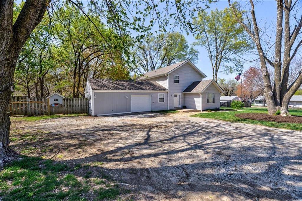 Independence, MO 64050,2100 & 2105 S Ellison WAY