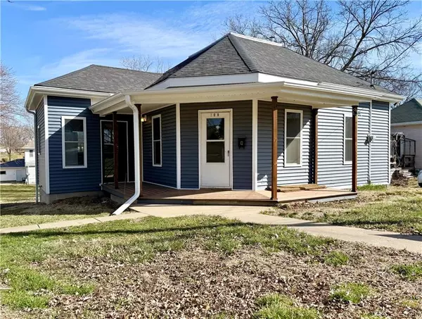 309 E Edwards ST, Maryville, MO 64468