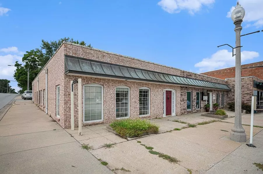 355 Main ST, Platte City, MO 64079