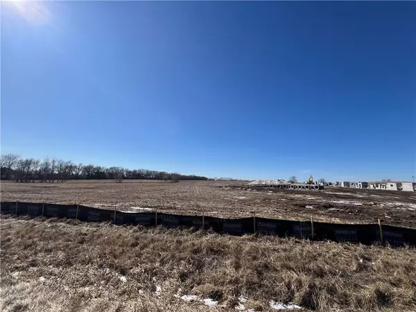 20130 Granada ST, Stilwell, KS 66085