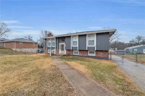 Gladstone, MO 64119,3705 NE 57th ST